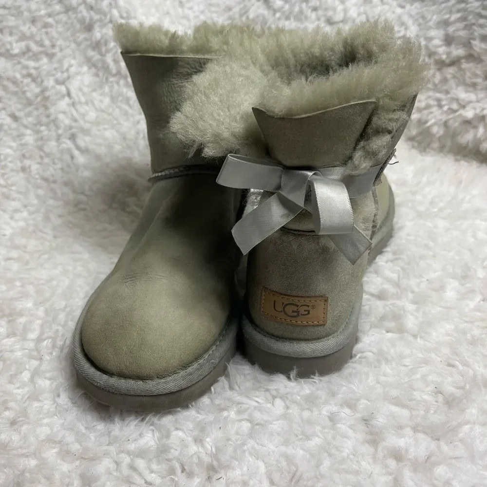 Ugg Baley short boots leather gray suede short boots with sheep skin lin…